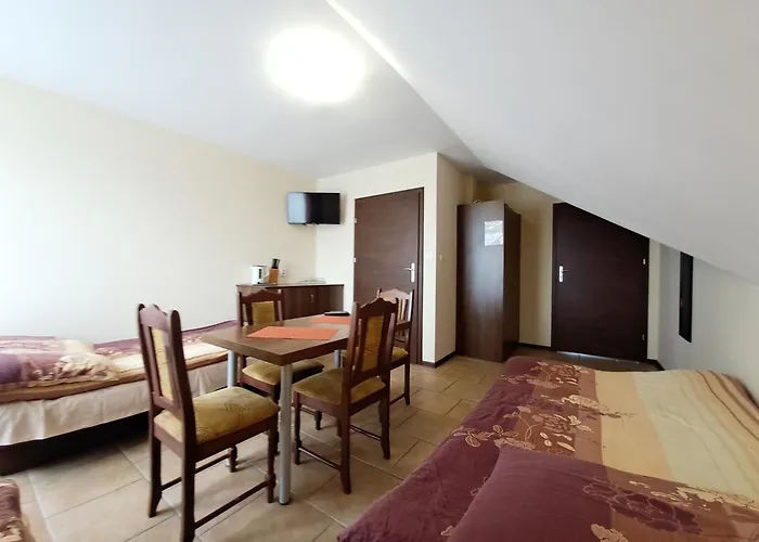 Amber 홈스테이 야로수아비크